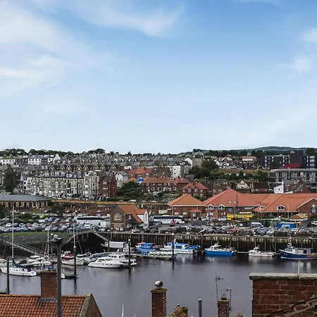 Harbour Hideout Whitby